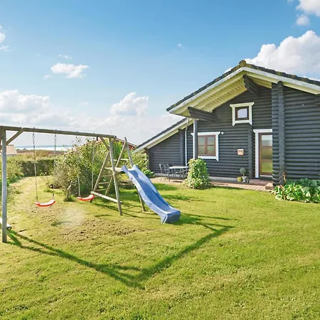3 Bedroom Beautiful In Prázdninový dům Vinderup