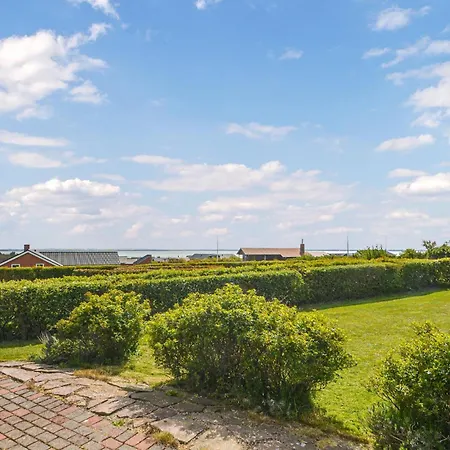 3 Bedroom Beautiful In *